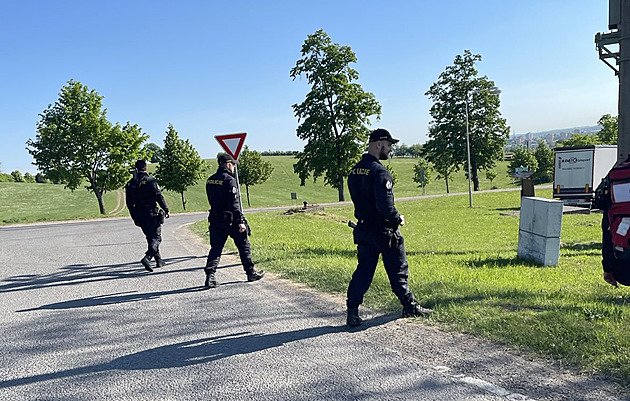 Prarodiče zburcovali policii kvůli ztracenému vnoučkovi, ten byl přitom stále s nimi