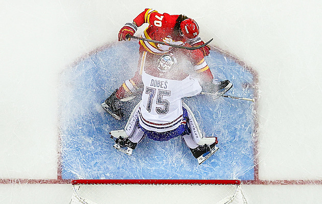 Klapka se trefil proti Dobešovi, výhru ale nakonec bral český brankář