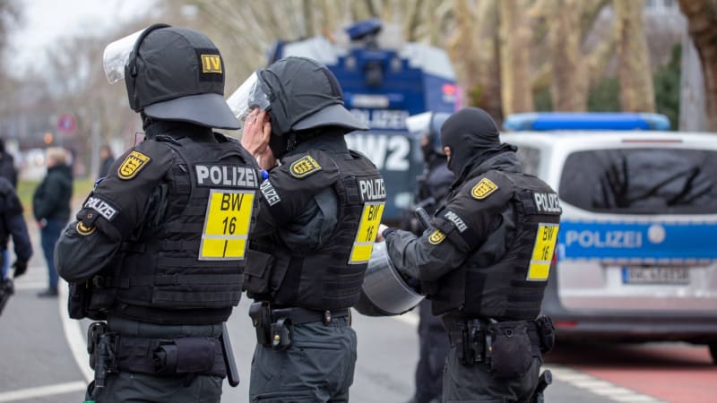 Syřan plánoval teroristický útok: Zadržela ho německá policie, našla materiál k výrobě bomby