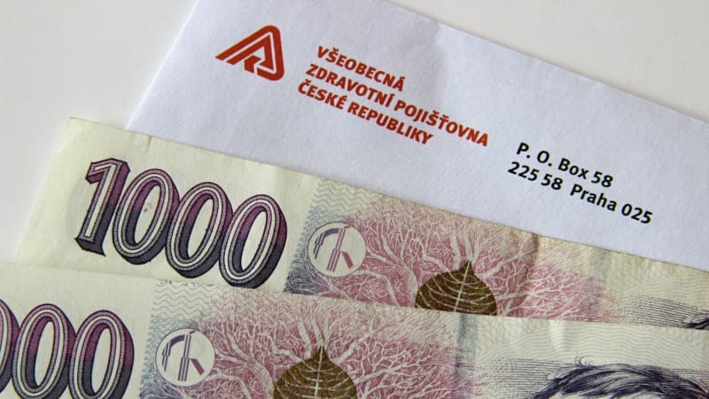 Velká změna pro tisíce Čechů: Končí platby v hotovosti u pojišťovny. Jaké jsou možnosti?