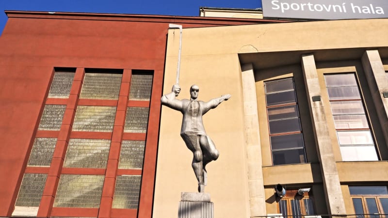 Praha zrekonstruuje atletický stadion na Strahově. Sportovní hala na Výstavišti dostane nový led