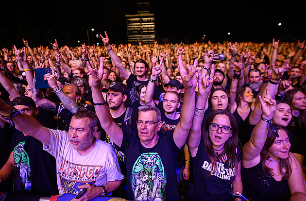 Lístek na festival jako dárek? Zájem lidí o vstupenky před Vánoci stoupá