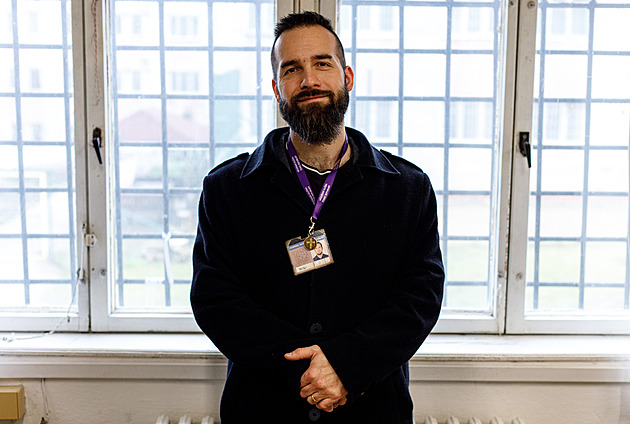 Vánoční vzpomínky se tu mění v bolest z odloučení, říká vězeňský kaplan