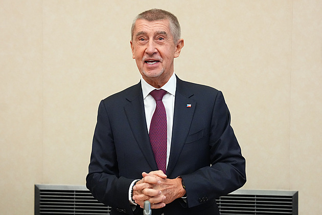 Babiš ve vinohradské nemocnici podstoupil zákrok ve tváři