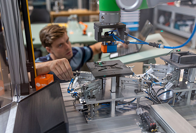 Digitální Prak ukazuje firmám i úřadům, jak využít technologie v praxi