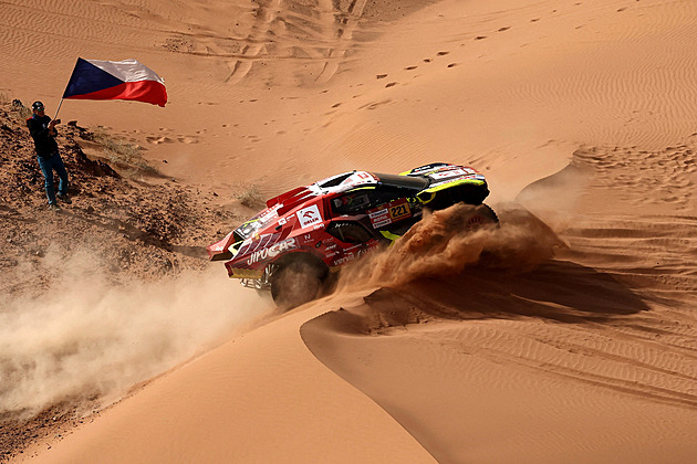 Prokop zazářil na Dakaru, mezi automobily už je po životním výsledku druhý