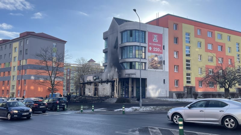 Smutná dohra ohnivého pekla v Mostě: Zemřel těžce zraněný otec. Přišel o syna a exmanželku