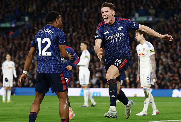 ONLINE: West Ham se Součkem vede nad Chelsea. Arsenal přejel Leeds