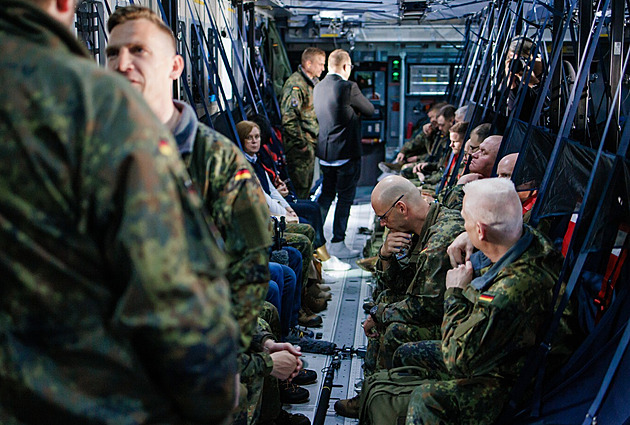 Zranitelná Evropa. Válečná simulace ukázala rychlé zisky Ruska v Litvě