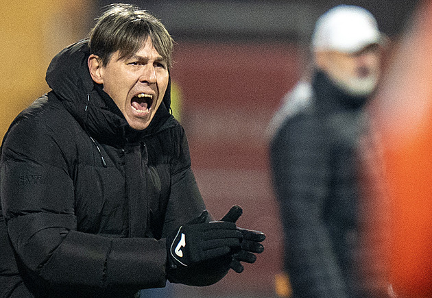 Dva góly z rohu? Bude ostré vysvětlování, zlobil se pardubický kouč Trousil