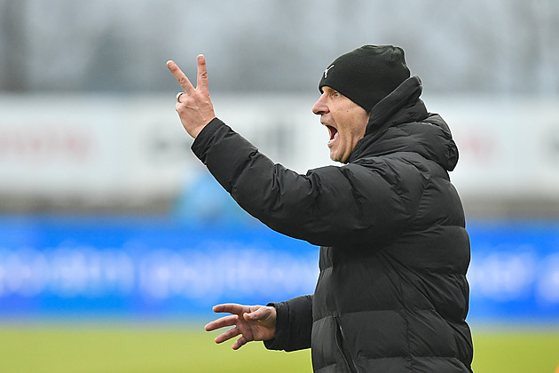 Že by se nám po dvou výhrách dýchalo lépe? To vůbec, odmítl trenér Skuhravý