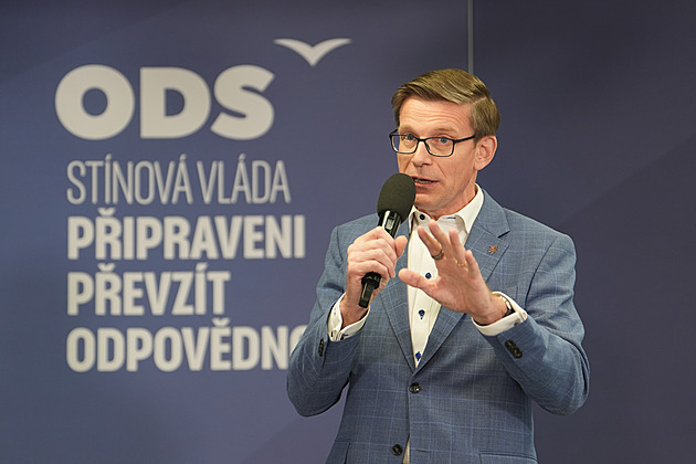 Kupka ukázal novou stínovou vládu ODS. Navrhl snížení spotřební daně na paliva