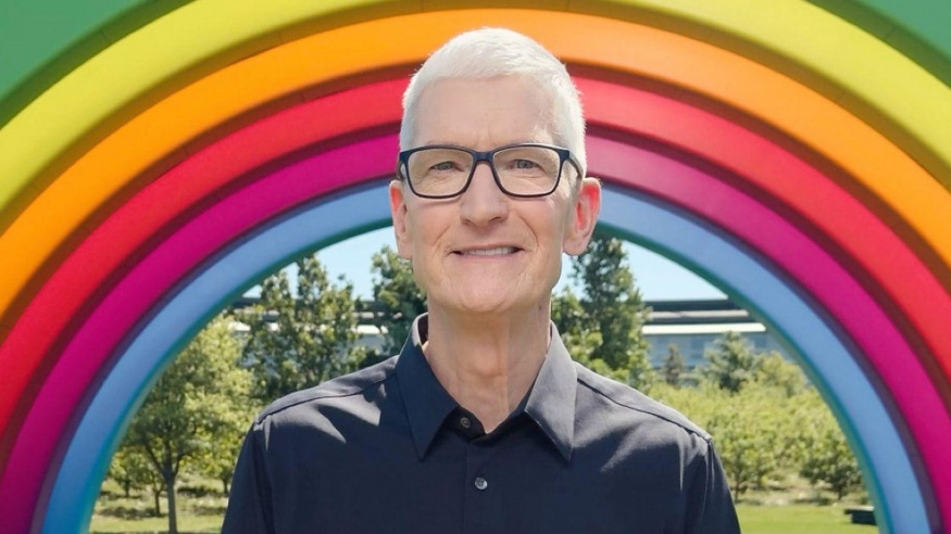 Apple slaví 50. narozeniny. Tim Cook sepsal dojemný dopis a představil nový instagramový účet