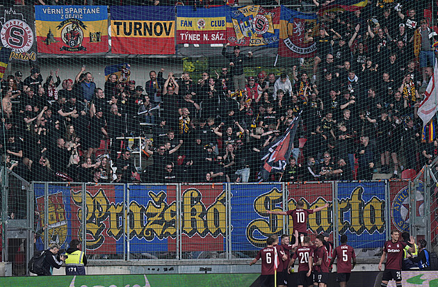 ONLINE: Slavia - Sparta 0:1, v derby se vůbec poprvé trefuje Kuchta