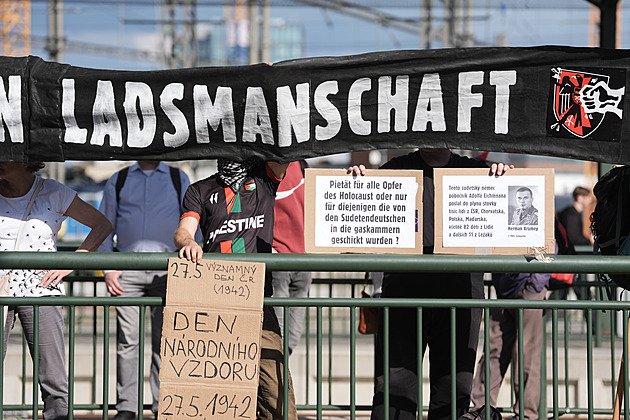 Sudetský sjezd: Kritici jdou na pochod a demonstraci. Dorazit má i Zeman a Rajchl