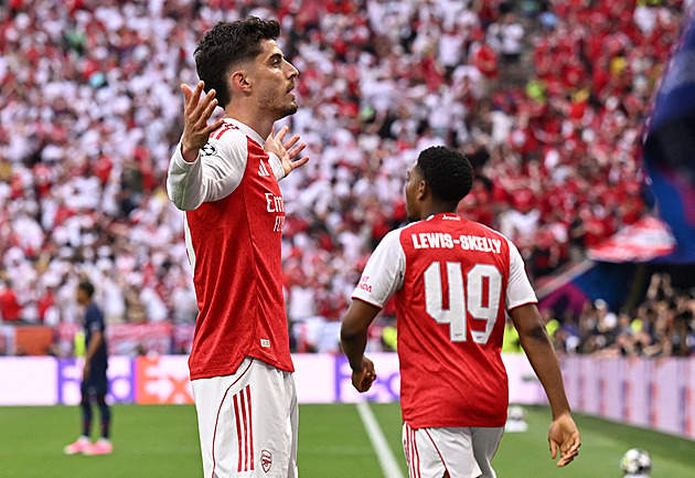 ONLINE: PSG - Arsenal 1:1, Mosquera zavinil penaltu, z té srovnává Dembélé
