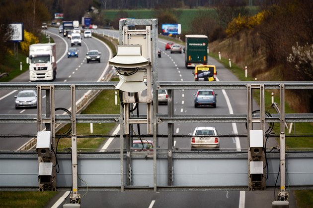 Stát půjde cestou mýta v mobilu. Ušetří se tím 480 milionů korun