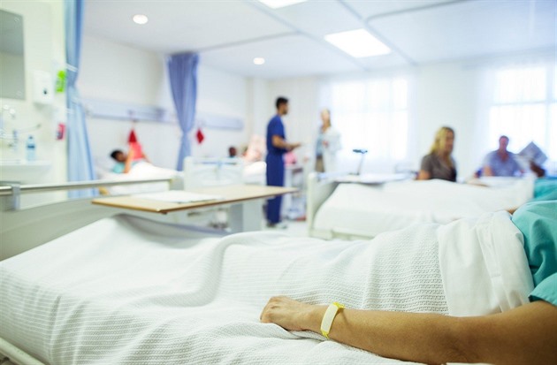 Tisíce pacientů trápí pooperační otrava krve. Ministerstvo chce počty snížit