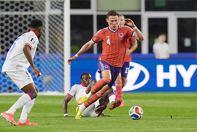 ONLINE: Haiti - Skotsko 0:1, McTominay trefil tyč, McGinnovi pomáhá ke gólu teč