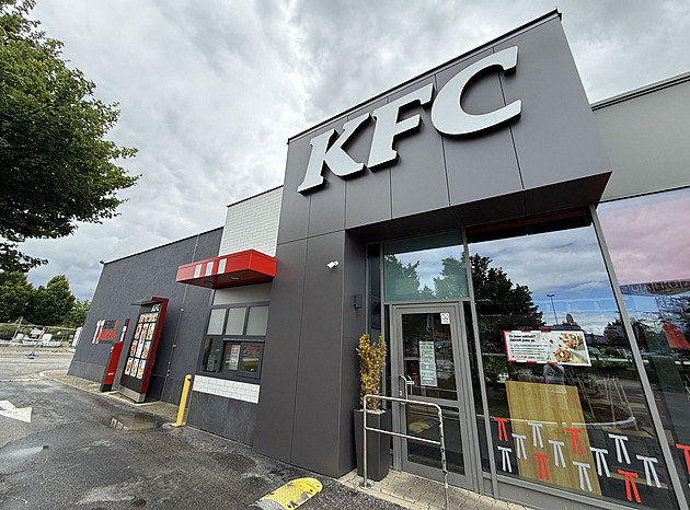 Čerstvé maso i zelenina došly, oznámilo KFC v Česku a zavřelo některé pobočky