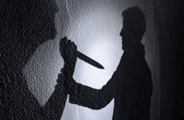 Víkendové neshody na Mostecku. Policie vyšetřuje hned dva případy pobodání