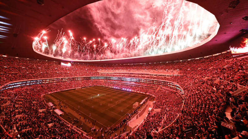 Pelé zde slavil, Maradona šokoval svět. Čechy na legendárním Estadio Azteca čeká peklo
