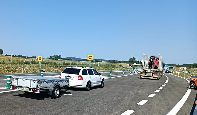 Už se jezdí. Jak vypadá nová část dálnice D3 u hranic s Rakouskem